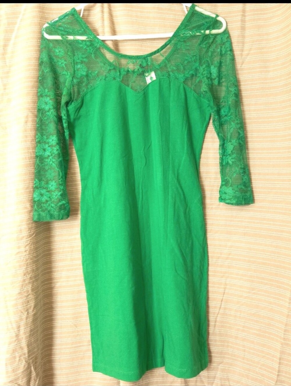 Green Lace-Trim Bodycon Dress - flaw see description